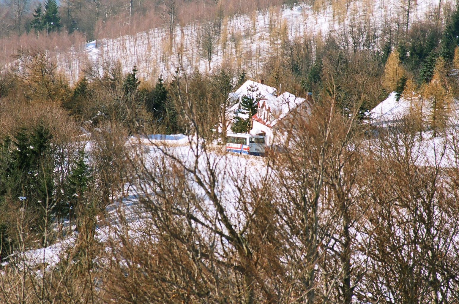 Odjíždějící autobus