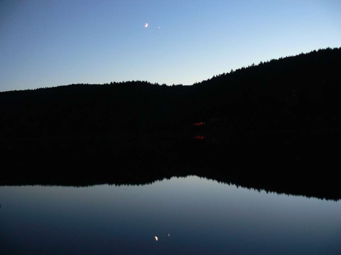 Měsíc a odraz